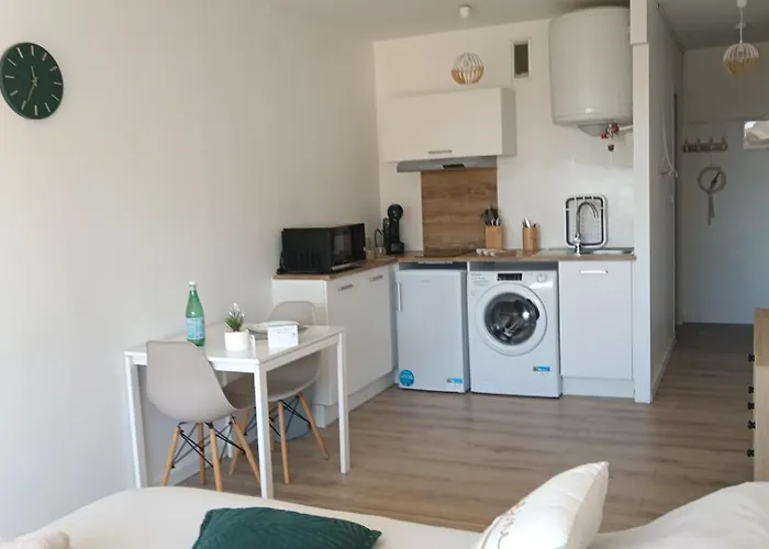 Studio tout confort avec place de parking et wifi